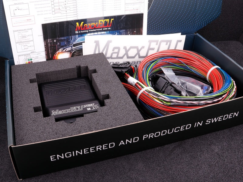 MaxxECU STREET PREMIUM ECU kit with harness, accessories and LSU 4.2 sensor