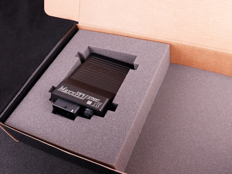 MaxxECU STREET unit in box with no accessories