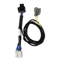 Load image into Gallery viewer, FuelTech Peak and Hold PRO Y adapter harness overview