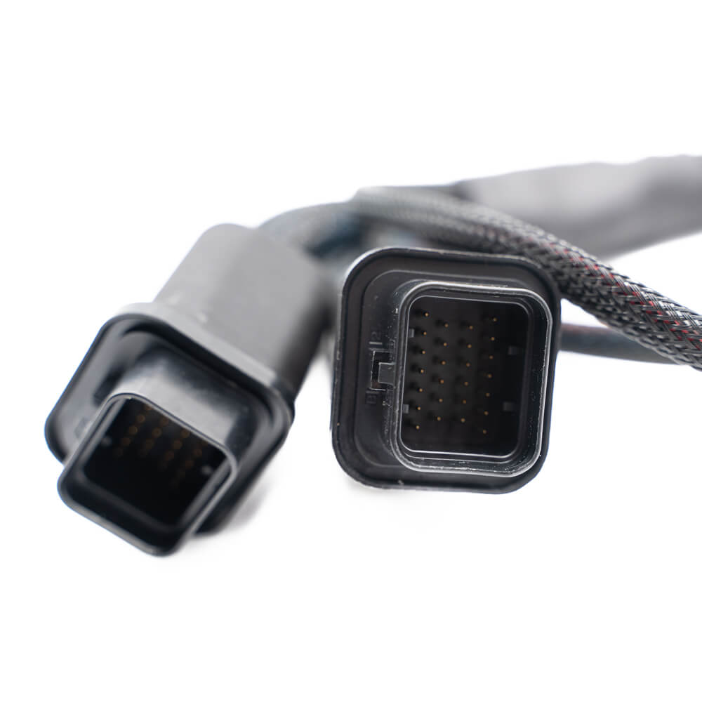 FuelTech FT550 to FT600 adapter harness ECU-side connectors