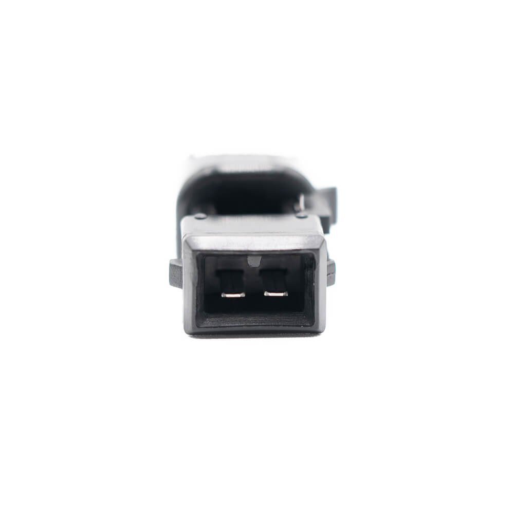 FuelTech EV1 to EV6 injector adapter side view